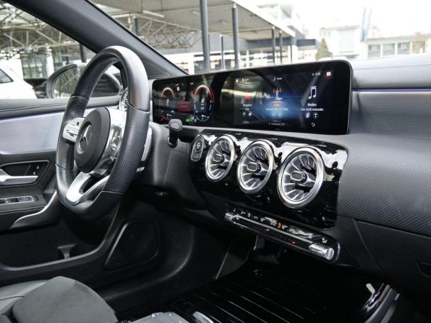 Mercedes-Benz A 250 e  AMG Night Panorama Kamera AHK HUD