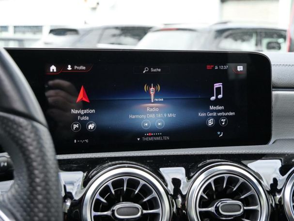 Mercedes-Benz A 250 e  AMG Night Panorama Kamera AHK HUD