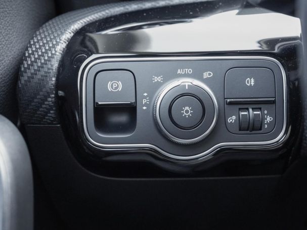 Mercedes-Benz A 250 e  Style Navi Distronic Park-Assistent