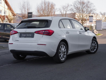 Mercedes-Benz A 250 e  Style Navi Distronic Park-Assistent