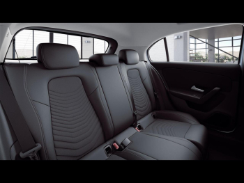 Mercedes-Benz A 250 e  Style Navi Distronic Park-Assistent