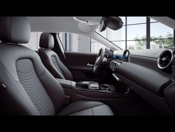 Mercedes-Benz A 250 e  Style Navi Distronic Park-Assistent