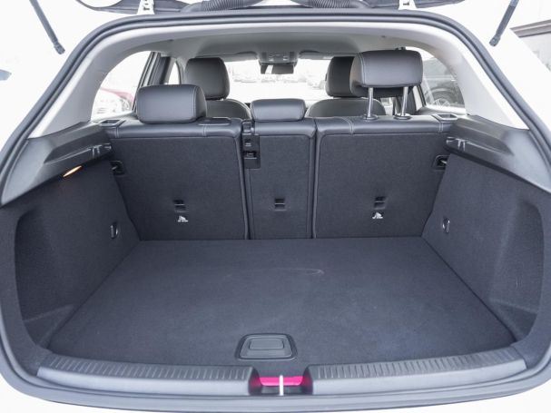 Mercedes-Benz A 250 e  Style Navi Distronic Park-Assistent