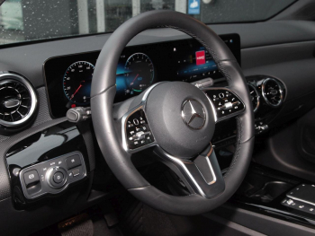 Mercedes-Benz A 250 e  Progressive MBUX Navi Prem. LED Kamera