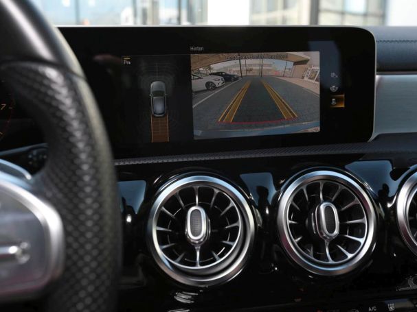 Mercedes-Benz A 250 AMG Night Kamera StandH Panorama HUD LED Mercedes-Benz A 250 AMG Night Kamera StandH Panorama HUD LED