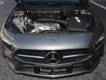 Mercedes-Benz A 250  AMG Night Kamera StandH Panorama HUD LED