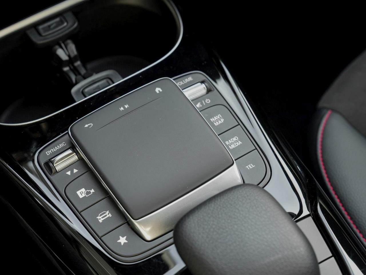 Mercedes-Benz A 35 AMG 4M Night MBUXNavi+ Aero Dynamik Kamera