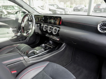 Mercedes-Benz A 35 AMG 4M Night MBUXNavi+ Aero Dynamik Kamera