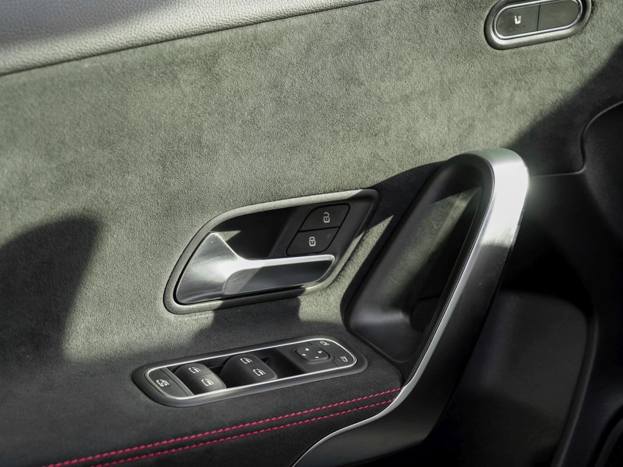 Mercedes-Benz A 35 AMG 4M Night MBUXNavi+ Aero Dynamik Kamera