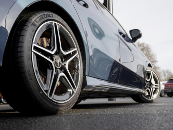 Mercedes-Benz A 35 AMG 4M Night MBUXNavi+ Aero Dynamik Kamera