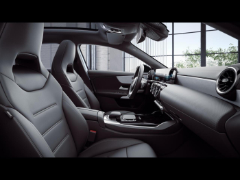 Mercedes-Benz  A 35 AMG 4M Night Distronic Panorama AHK 360°
