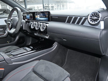 Mercedes-Benz A 35 AMG 4M Distronic Panorama Standhzg HUD AHK