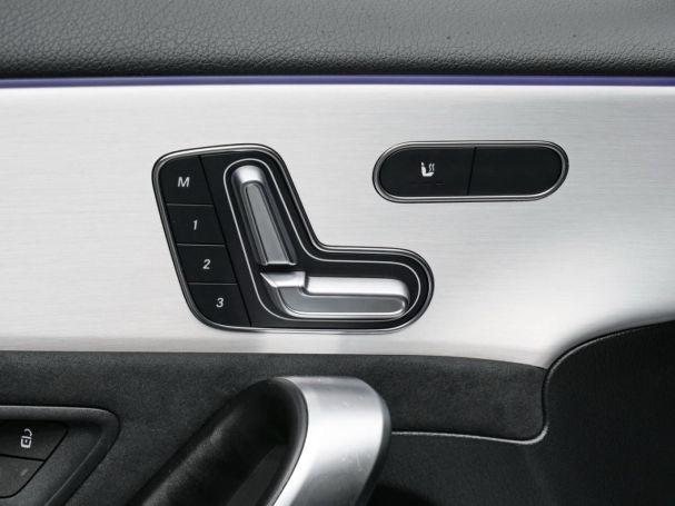 Mercedes-Benz A 35 AMG 4M Distronic Panorama Standhzg HUD AHK