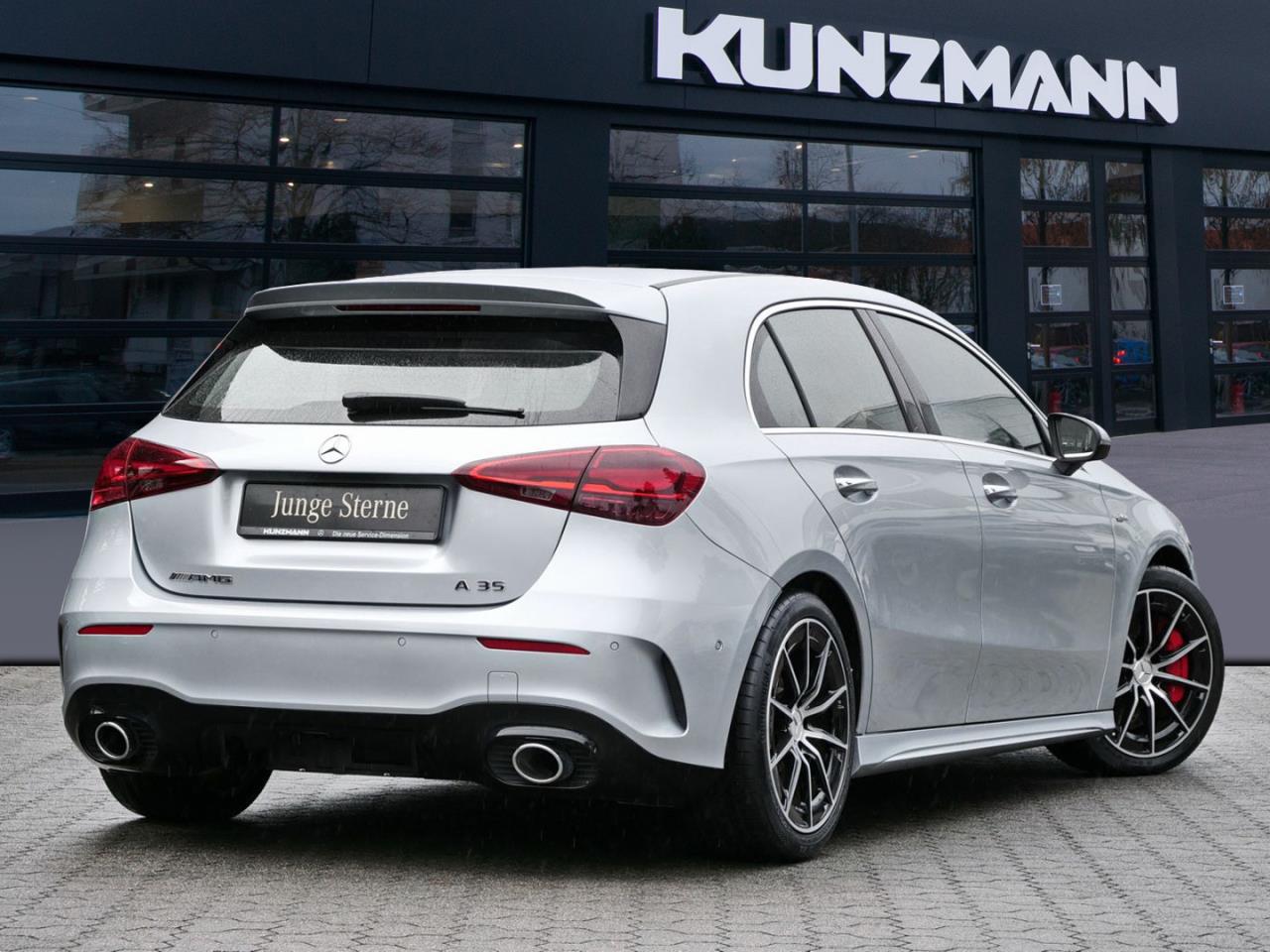 Mercedes-Benz A 35 AMG 4M Distronic Panorama Standhzg HUD AHK