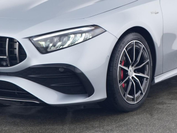 Mercedes-Benz A 35 AMG 4M Distronic Panorama Standhzg HUD AHK