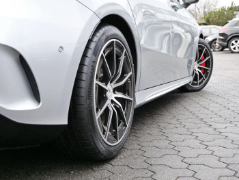 Mercedes-Benz A 35 AMG 4M Distronic Panorama Standhzg HUD AHK