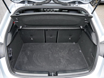 Mercedes-Benz A 35 AMG 4M Distronic Panorama Standhzg HUD AHK