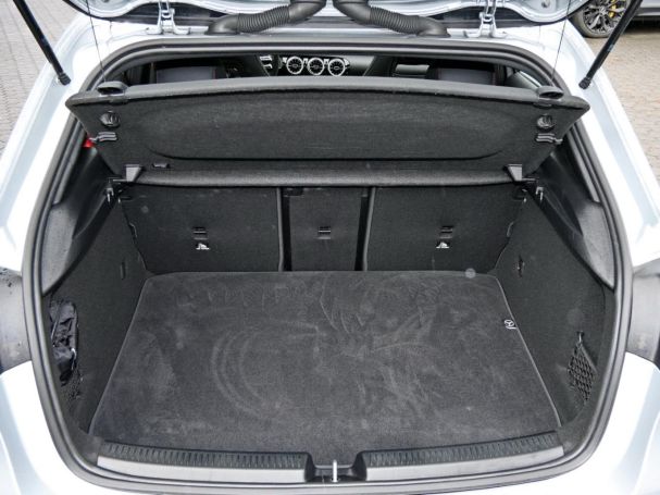 Mercedes-Benz A 35 AMG 4M Distronic Panorama Standhzg HUD AHK