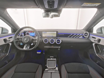 Mercedes-Benz A 35 AMG 4M Distronic Panorama Standhzg HUD AHK