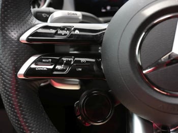 Mercedes-Benz A 35 AMG 4M Night Burmester Kamera Totwinkel