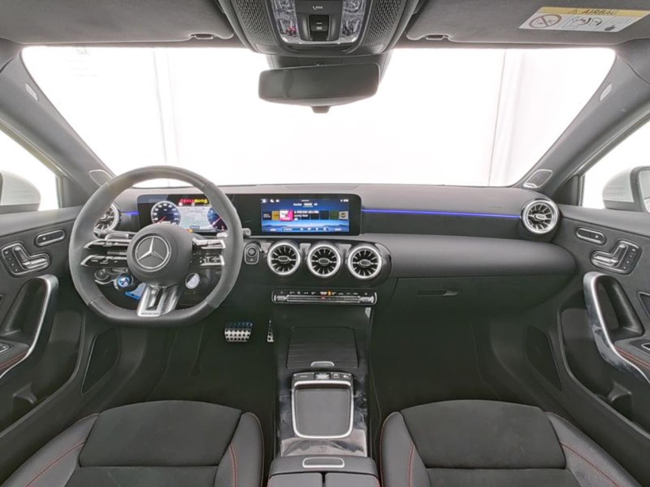Mercedes-Benz A 45 AMG S 4M+ AMG Panorama 360° HeadUp Multibeam
