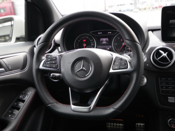 Mercedes-Benz B 200 d  AMG Navi LED Kamera ParkPilot Totwinkel