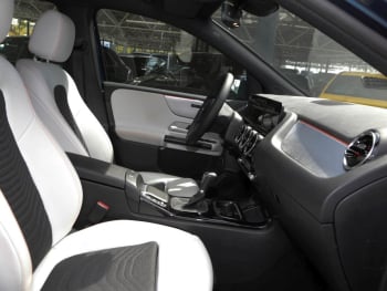 Mercedes-Benz B 180 d Style MBUXNavi+ Kamera Easy-P SpiegelP