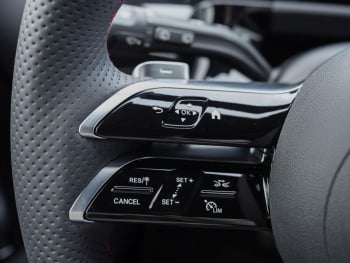 Mercedes-Benz B 180 AMG Night MBUXNavi-Prem. AHK 360° EasyP