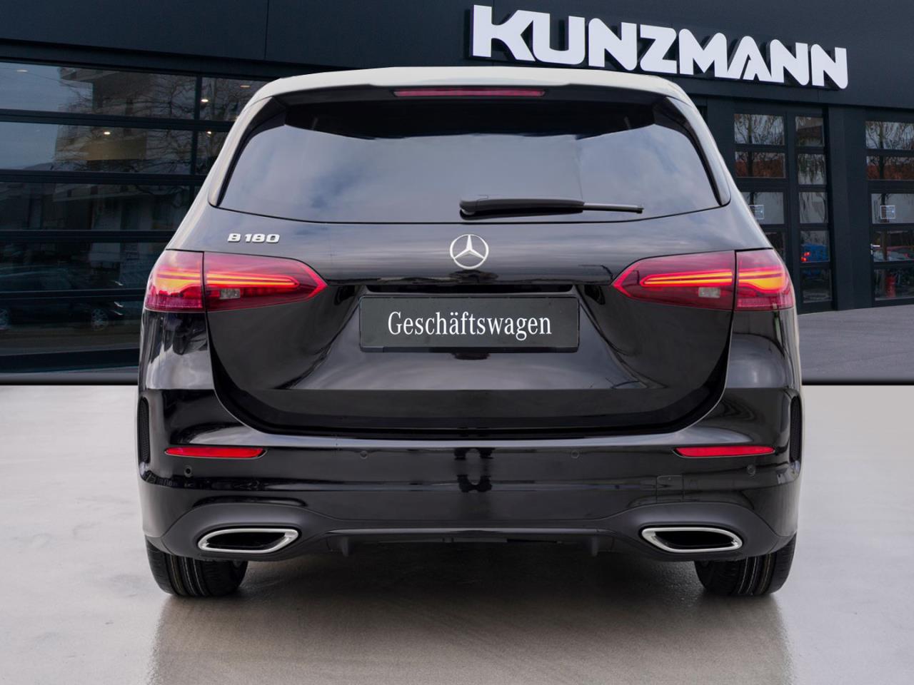 Mercedes-Benz B 180 AMG Night MBUXNavi-Prem. AHK 360° EasyP