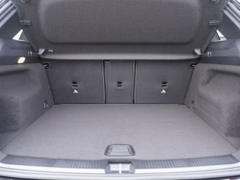 Mercedes-Benz B 180 AMG Night MBUXNavi-Prem. AHK 360° EasyP