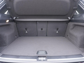 Mercedes-Benz B 180 AMG Night MBUXNavi-Prem. AHK 360° EasyP