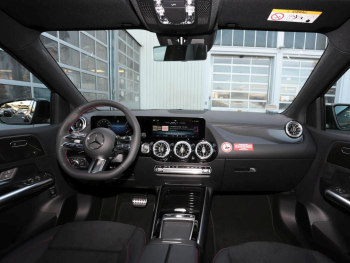 Mercedes-Benz B 180 AMG Night MBUX Navi 360° AHK EasyPack