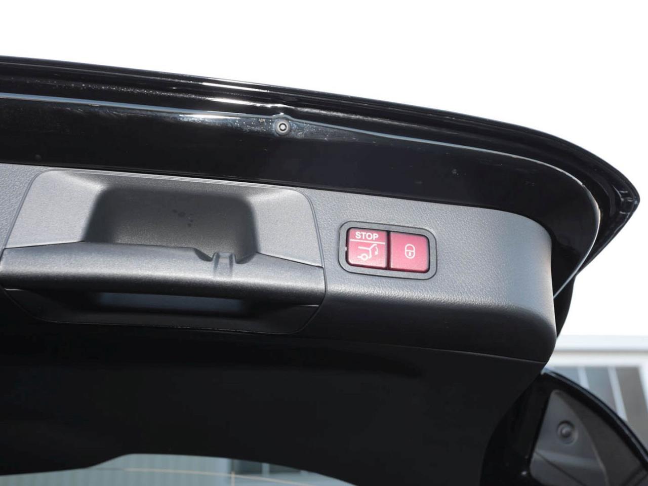 Mercedes-Benz B 180 AMG Night MBUX Navi 360° AHK EasyPack