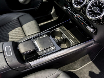 Mercedes-Benz B 200 4M Progressive Panorama Distronic 360°