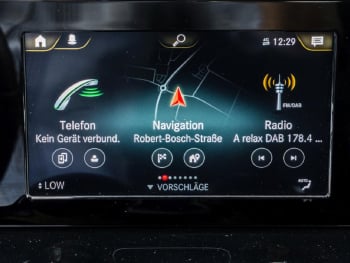Mercedes-Benz B 200 4M Progressive Panorama Distronic 360°