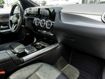 Mercedes-Benz B 200 4M Progressive Panorama Distronic 360°