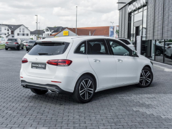 Mercedes-Benz B 200 4M Progressive Panorama Distronic 360°