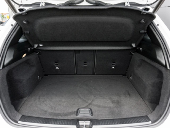 Mercedes-Benz B 200 4M Progressive Panorama Distronic 360°