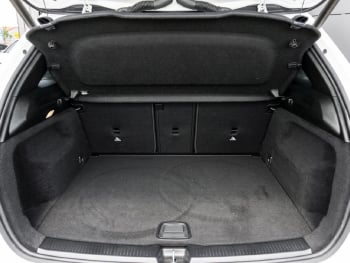 Mercedes-Benz B 200 4M Progressive Panorama Distronic 360°