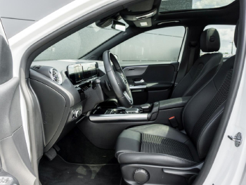 Mercedes-Benz B 200 4M Progressive Panorama Distronic 360°