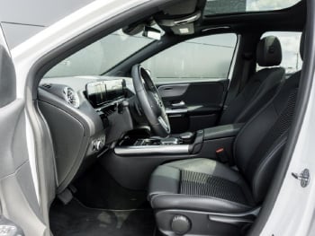 Mercedes-Benz B 200 4M Progressive Panorama Distronic 360°