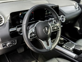 Mercedes-Benz B 200 4M Progressive Panorama Distronic 360°