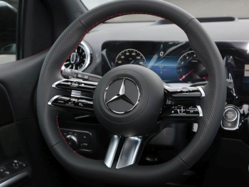 Mercedes-Benz B 200 AMG MBUX Navi-Prem. Distronic Panorama