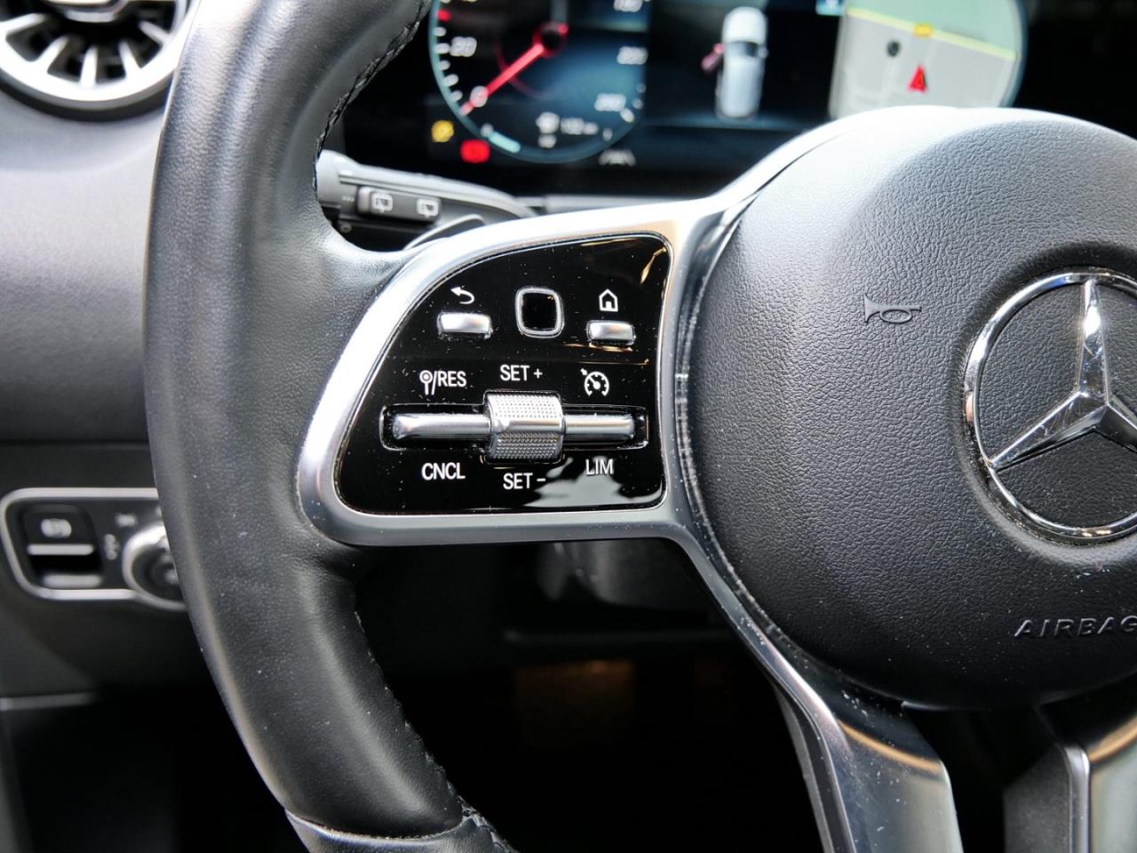 Mercedes-Benz B 200 Progressive Night MBUXNavi+ Kamera