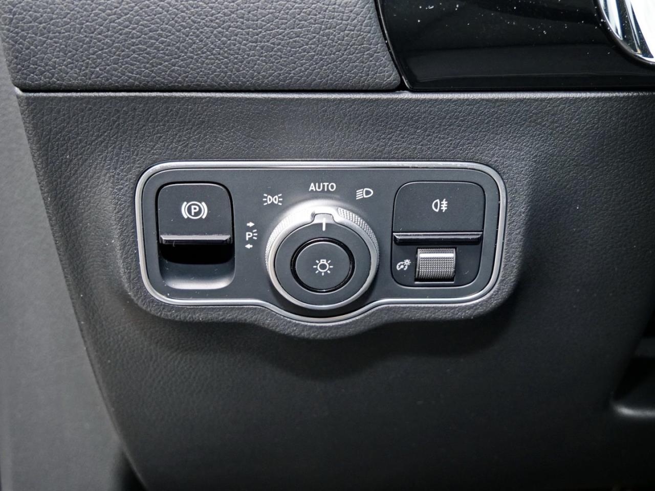 Mercedes-Benz B 200 Progressive Night MBUXNavi+ Kamera