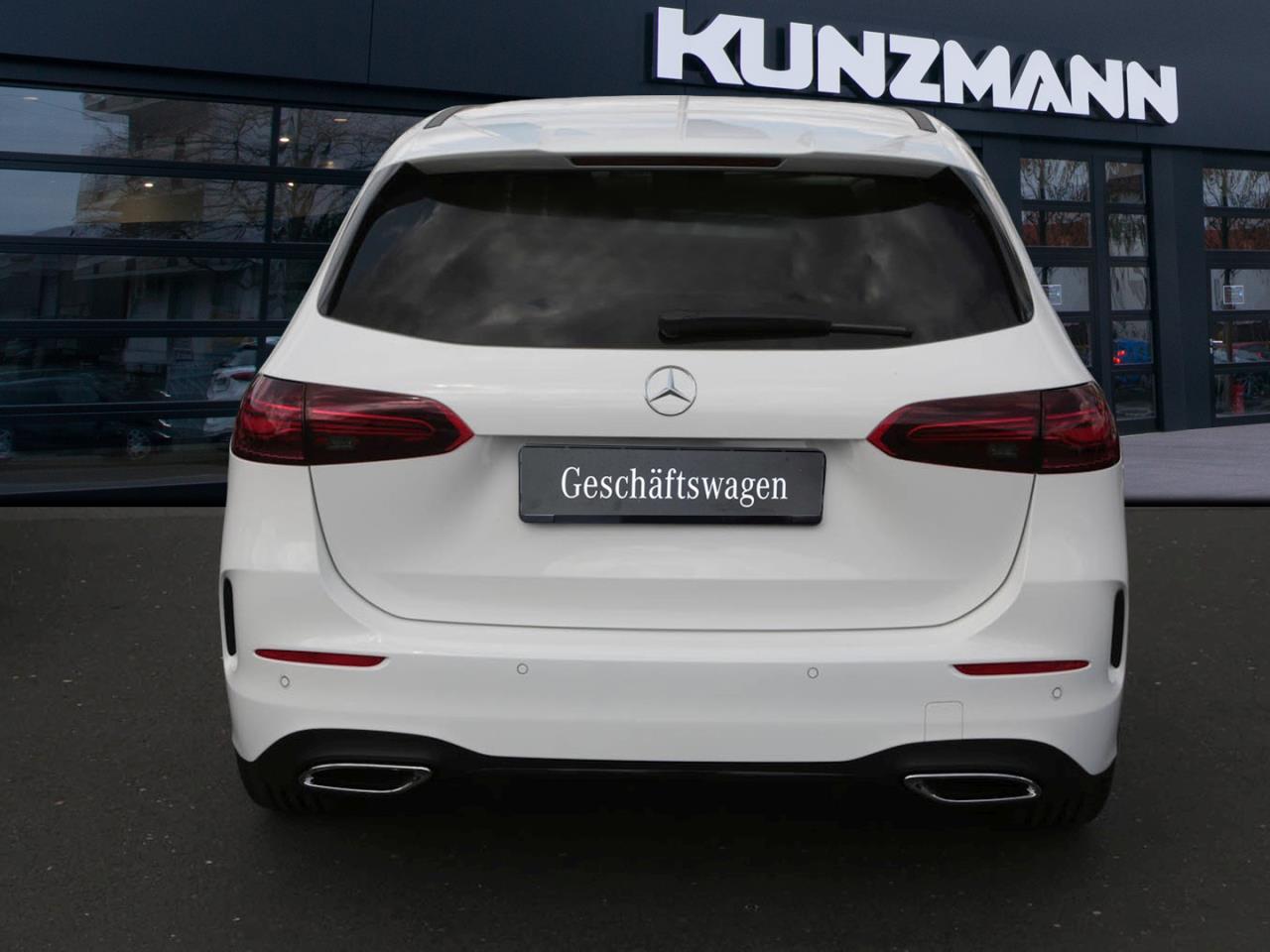 Mercedes-Benz B 200 AMG Night MBUX Navi-Prem Kamera AHK EasyP