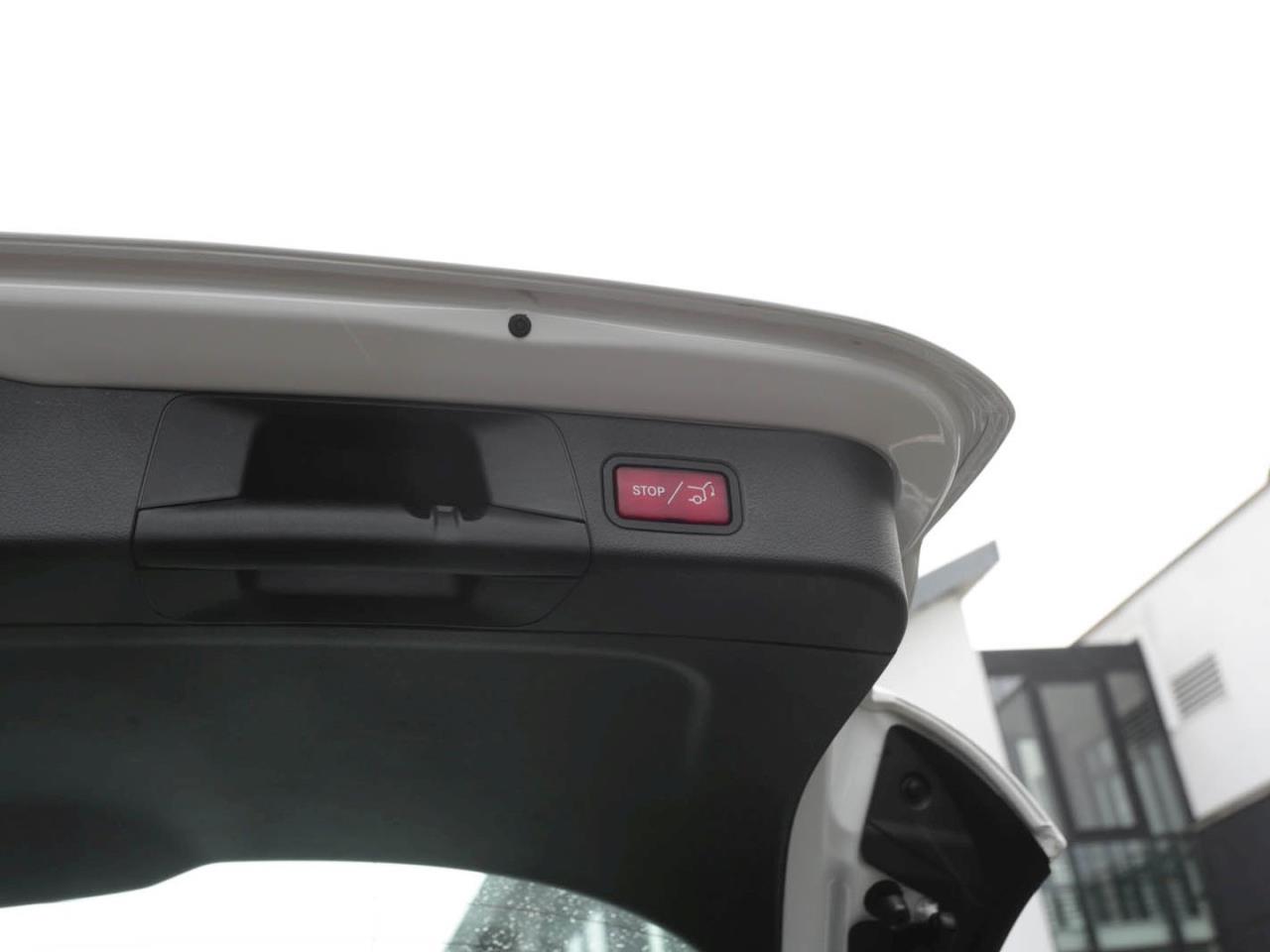 Mercedes-Benz B 200 Progressive MBUX Navi Kamera Easy-Pack