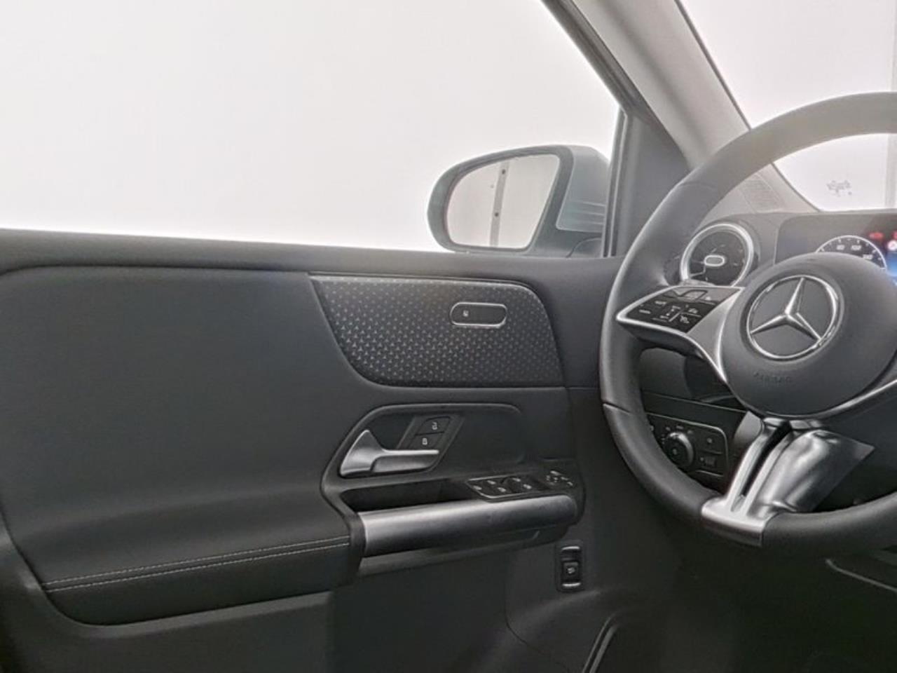 Mercedes-Benz B 220 4M Progressive Easy-Pack Park-Paket Navi