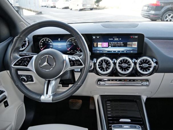 Mercedes-Benz B 220 4M Progressive Navi Distronic Memory 360°