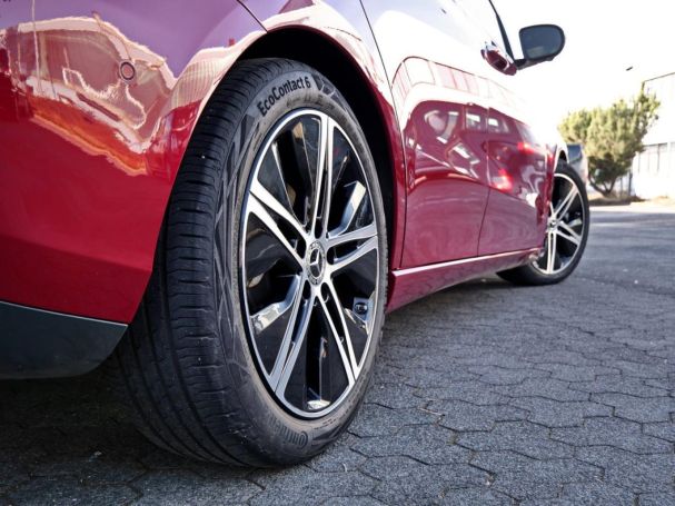 Mercedes-Benz B 220 4M Progressive Navi Distronic Memory 360°